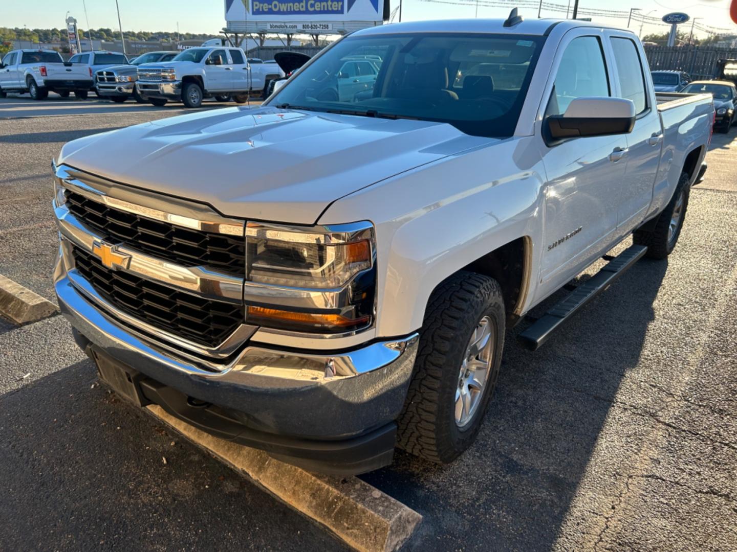 2019 White Chevrolet Silverado 1500 Work Truck Double Cab 4WD (2GCVKPEC2K1) with an 5.3L V8 OHV 16V engine, 6A transmission, located at 1687 Business 35 S, New Braunfels, TX, 78130, (830) 625-7159, 29.655487, -98.051491 - Photo#0